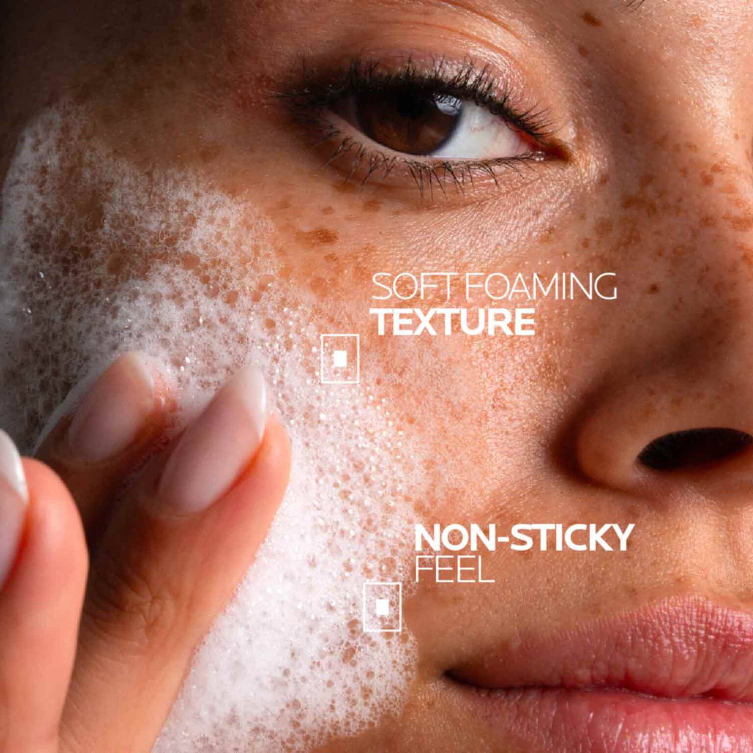 effaclar-supramolecular-oil-and-pores-jelly-cleanser-e8 Supramolecular-Cleanser_D2C-ATF-Texture_1500x1500.jpg